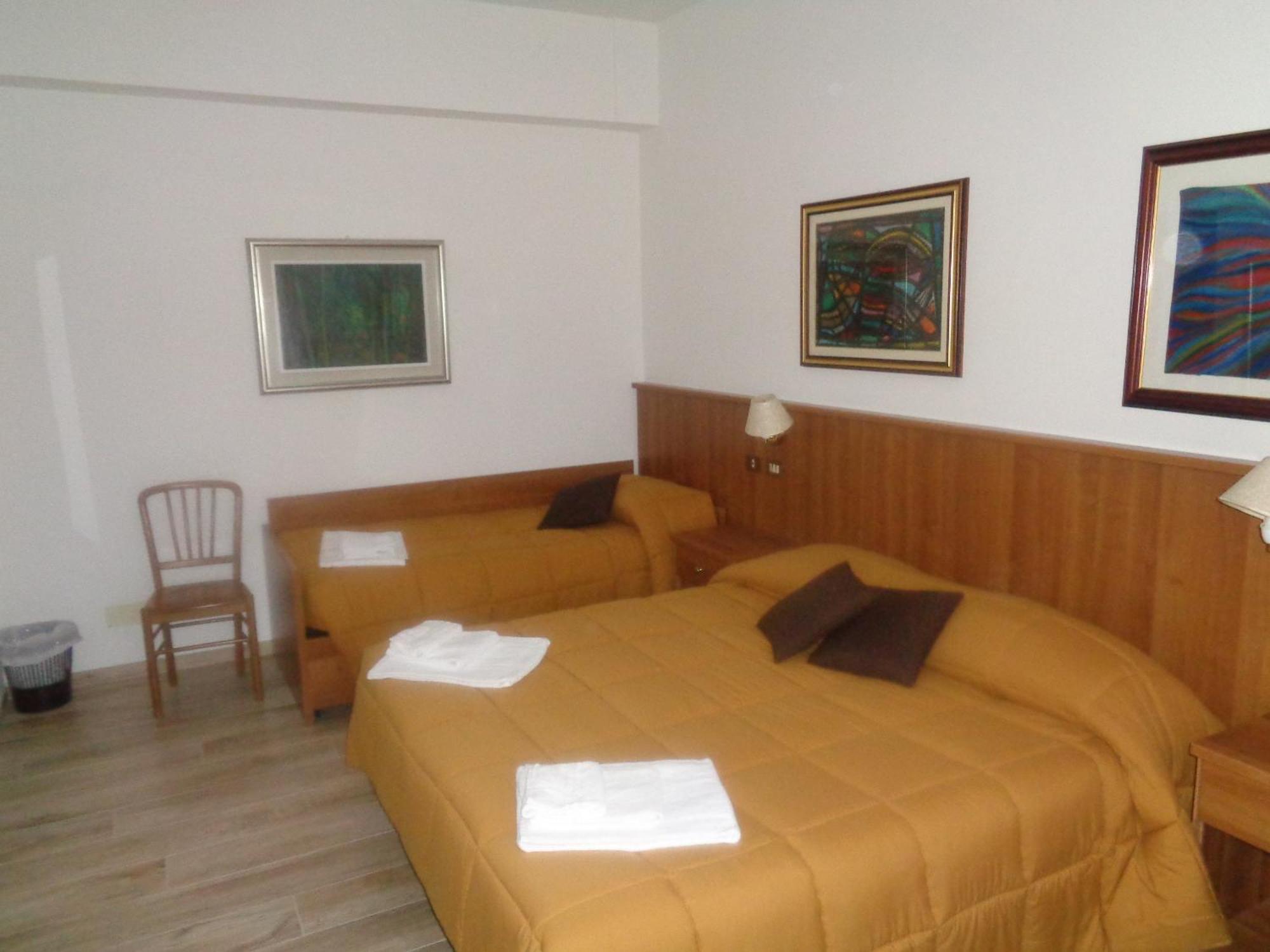 Hotel Rosati Chiusi Esterno foto